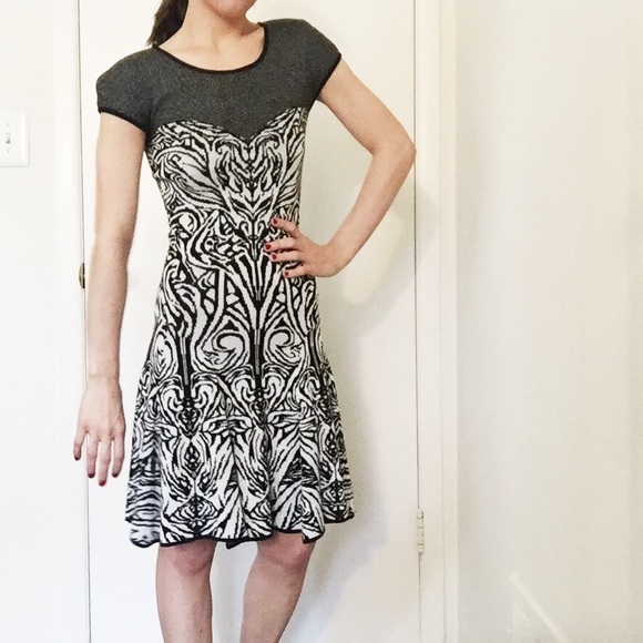 NWOT Gorgeous Max Studio Dress - Picture 8 of 10